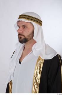 Photos Arthur Fuller in Sultan dress head kandura 0001.jpg